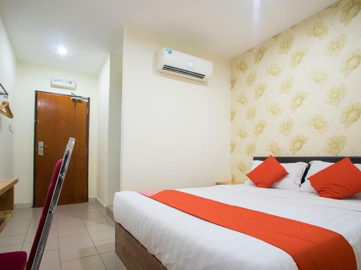 Oyo 982 Hotel Sk Kajang Exteriör bild